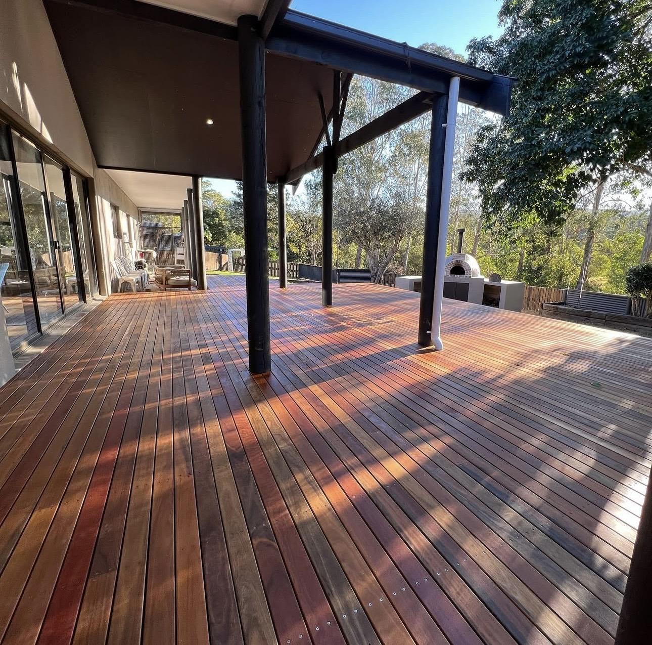 Covered hardwood deck with pizza oven, Gold Coast outdoor entertaining